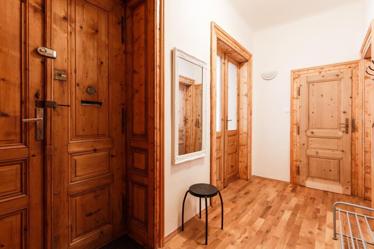 Prague Days - Stylish New Town Apartments Екстериор снимка