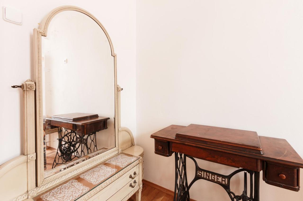 Prague Days - Stylish New Town Apartments Екстериор снимка
